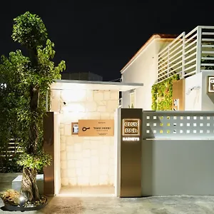  Bed & Breakfast Barneys